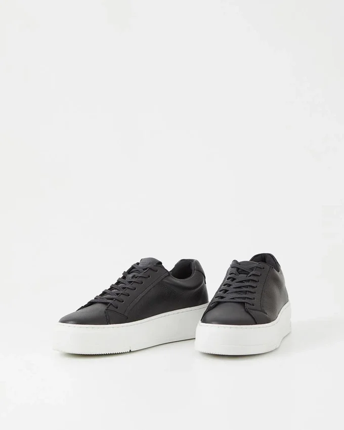 Judy Sneaker